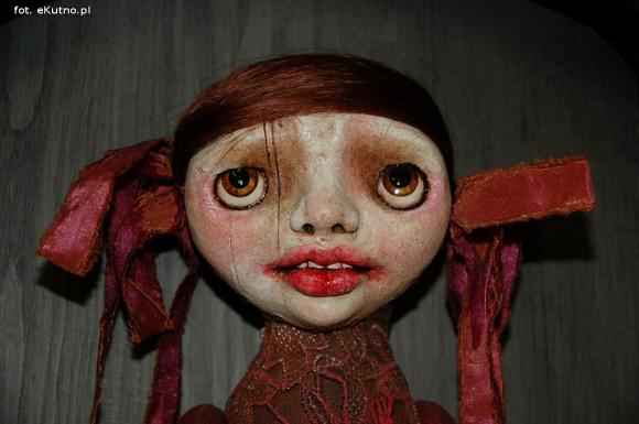 Lalki, które żyją. Wyjątkowa wystawa w Dworku Modrzewiowym