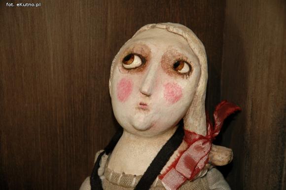 Lalki, które żyją. Wyjątkowa wystawa w Dworku Modrzewiowym