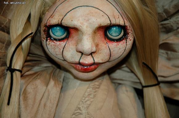 Lalki, które żyją. Wyjątkowa wystawa w Dworku Modrzewiowym