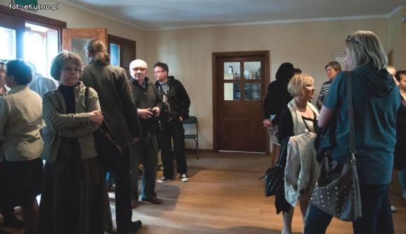 Lalki, które żyją. Wyjątkowa wystawa w Dworku Modrzewiowym