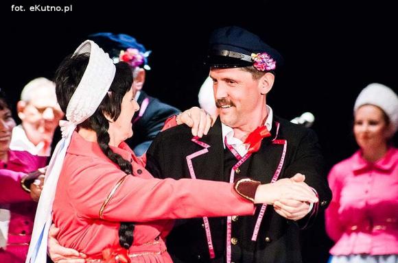 Koncert dla Michała. Zespół Pieśni i Tańca Ziemi Kutnowskiej coraz młodszy