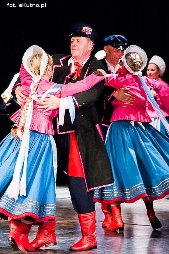 Koncert dla Michała. Zespół Pieśni i Tańca Ziemi Kutnowskiej coraz młodszy