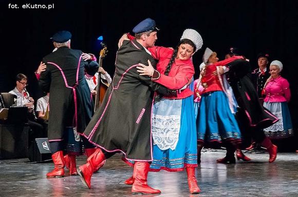 Koncert dla Michała. Zespół Pieśni i Tańca Ziemi Kutnowskiej coraz młodszy