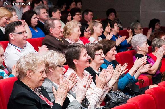 Koncert dla Michała. Zespół Pieśni i Tańca Ziemi Kutnowskiej coraz młodszy