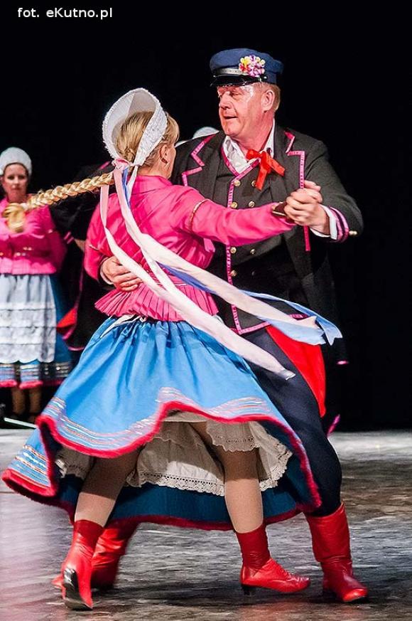 Koncert dla Michała. Zespół Pieśni i Tańca Ziemi Kutnowskiej coraz młodszy