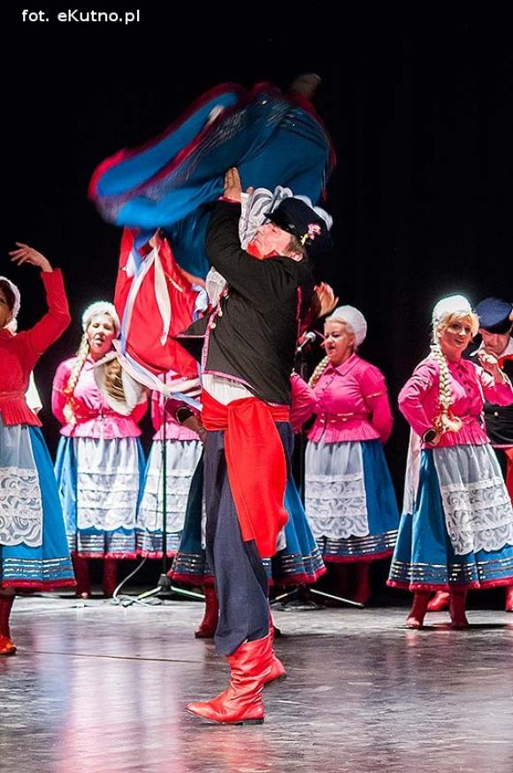 Koncert dla Michała. Zespół Pieśni i Tańca Ziemi Kutnowskiej coraz młodszy