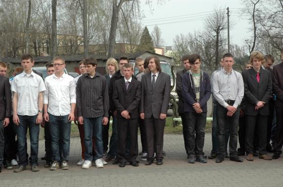 Myśli Tuwima i polonez w 