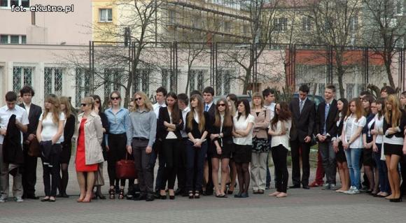 Myśli Tuwima i polonez w 