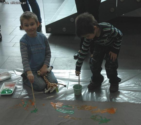 Znaleźli nas w swoim świecie. Grupa Wsparcia Wiatrak zaprasza na wystawę