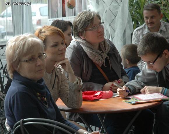 Znaleźli nas w swoim świecie. Grupa Wsparcia Wiatrak zaprasza na wystawę