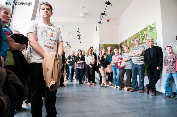 Wernisaż MONO W STEREO  Laboratorium D.N.A Działanie Nostalgia i Absurd