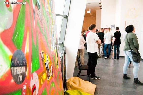 Wernisaż MONO W STEREO  Laboratorium D.N.A Działanie Nostalgia i Absurd