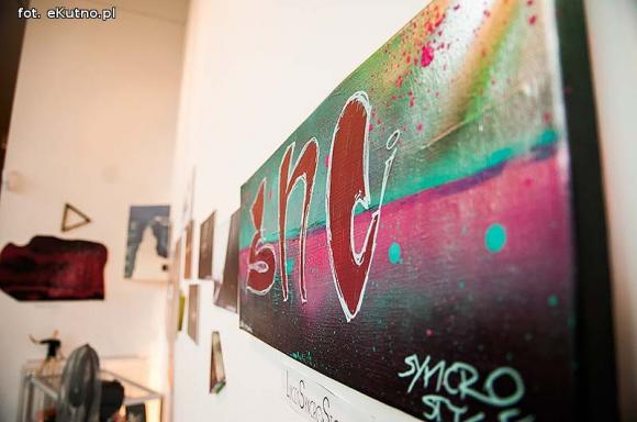 Wernisaż MONO W STEREO  Laboratorium D.N.A Działanie Nostalgia i Absurd