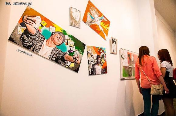 Wernisaż MONO W STEREO  Laboratorium D.N.A Działanie Nostalgia i Absurd