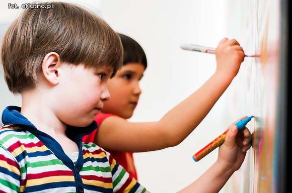 Wernisaż MONO W STEREO  Laboratorium D.N.A Działanie Nostalgia i Absurd