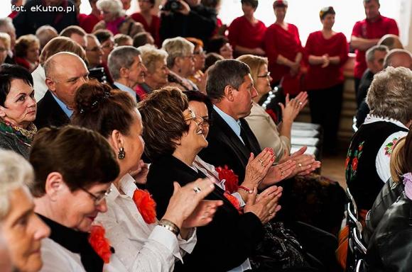 I Powiatowy Festiwal Piosenki Biesiadnej w Bedlnie