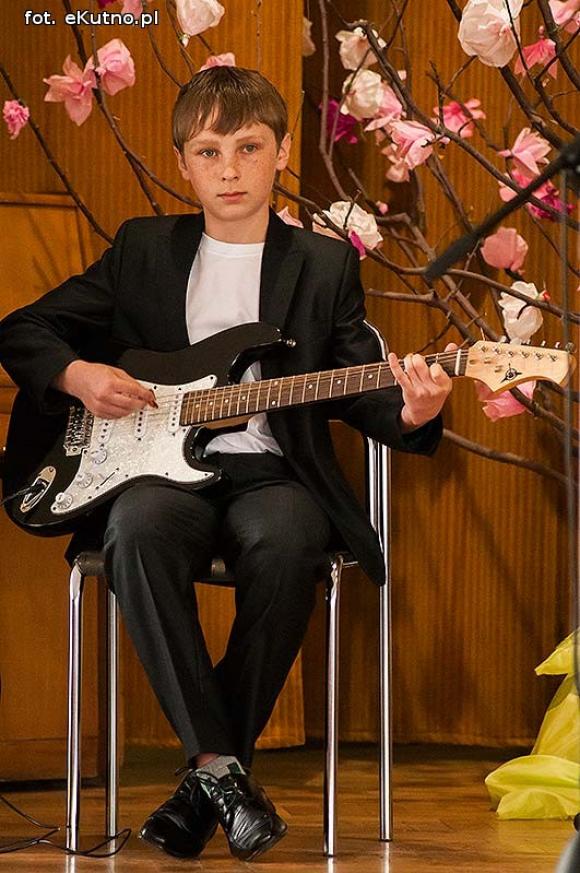 I Powiatowy Festiwal Piosenki Biesiadnej w Bedlnie