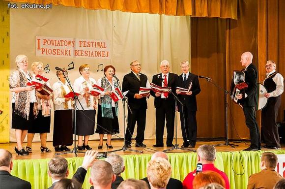 I Powiatowy Festiwal Piosenki Biesiadnej w Bedlnie