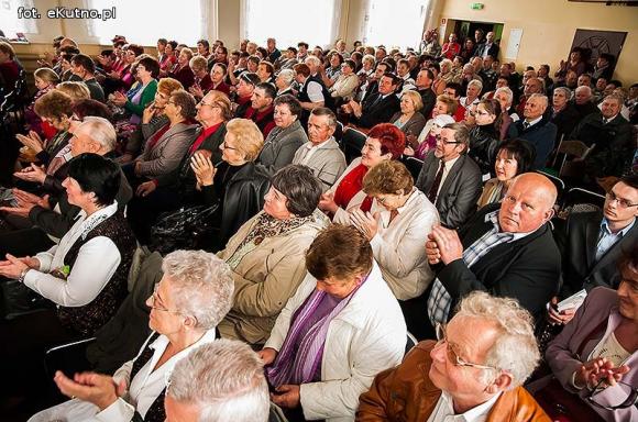 I Powiatowy Festiwal Piosenki Biesiadnej w Bedlnie