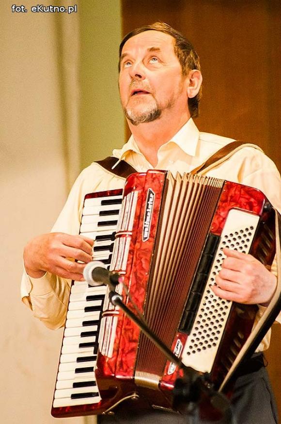 I Powiatowy Festiwal Piosenki Biesiadnej w Bedlnie