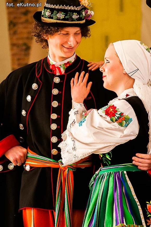 I Powiatowy Festiwal Piosenki Biesiadnej w Bedlnie