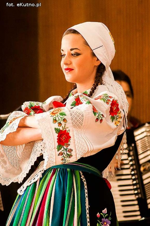 I Powiatowy Festiwal Piosenki Biesiadnej w Bedlnie