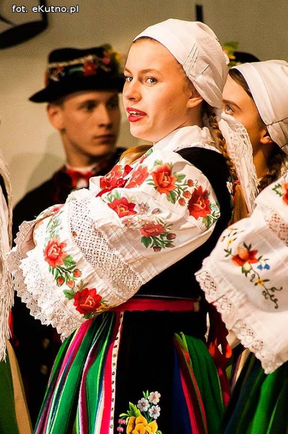 I Powiatowy Festiwal Piosenki Biesiadnej w Bedlnie