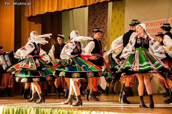 I Powiatowy Festiwal Piosenki Biesiadnej w Bedlnie