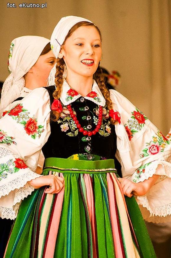 I Powiatowy Festiwal Piosenki Biesiadnej w Bedlnie