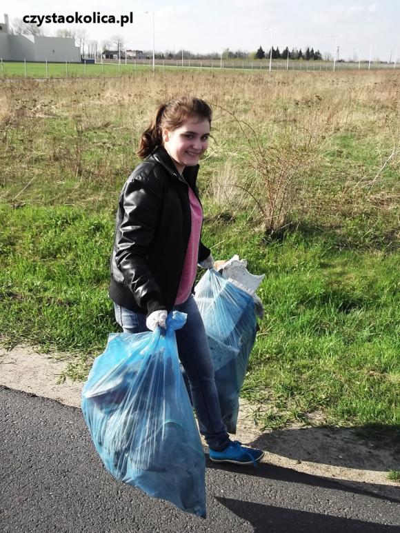 DNI ZIEMI: Mieszkańcy sprzątali w Podstrefie Kutno