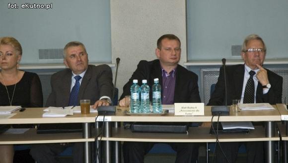 Afera zaproszeniowa. Serenda przeciw Staroście