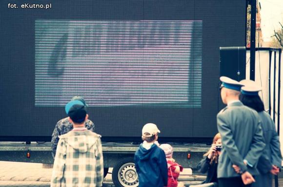 Musi być jakieś życie na osiedlu