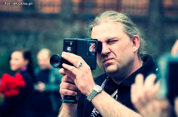 Musi być jakieś życie na osiedlu