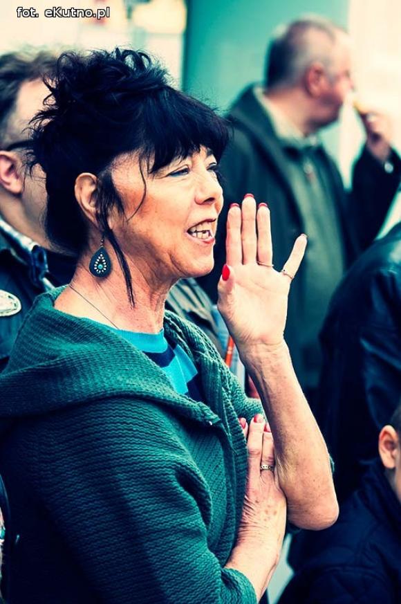 Musi być jakieś życie na osiedlu