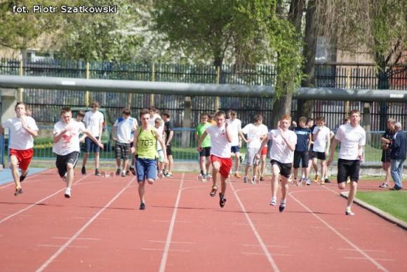 Finałowe zawody III Powiatowych Mistrzostw Gimnazjalnych w lekkiej atletyce