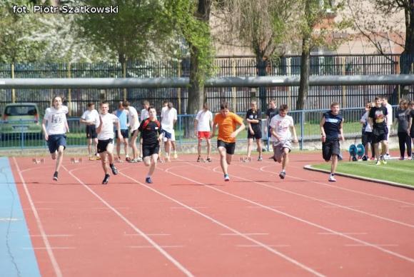 Finałowe zawody III Powiatowych Mistrzostw Gimnazjalnych w lekkiej atletyce