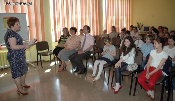 Co się mieści w wagonach Lokomotywy? VII powiatowy konkurs plastyczny rozstrzygnięty