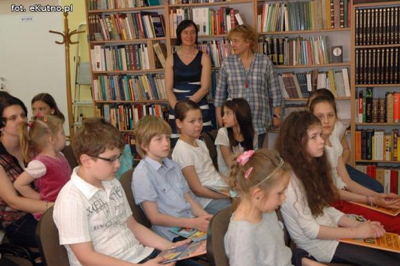 Co się mieści w wagonach Lokomotywy? VII powiatowy konkurs plastyczny rozstrzygnięty