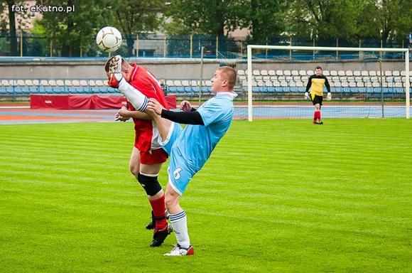 Policjanci pokonali księży. Pożegnanie proboszcza Jana Dobrodzieja