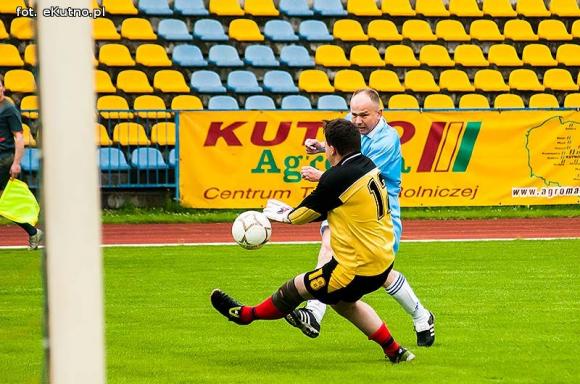 Policjanci pokonali księży. Pożegnanie proboszcza Jana Dobrodzieja