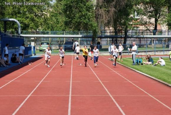 Igrzyska Młodzieży Szkolnej Mistrzostwa Powiatu w Czwórboju LA Dziewcząt i Chłopców Szkół Podstawowych