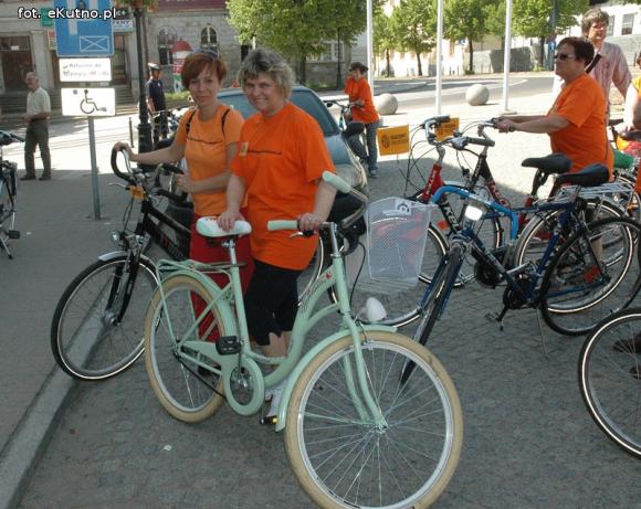 Pod patronatem eKutno.pl: Lokomotywa Tuwima rządzi