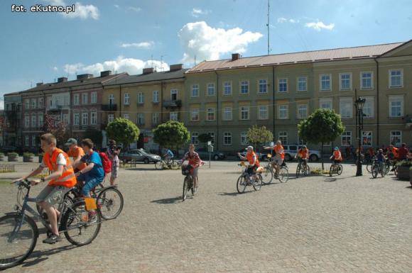 Pod patronatem eKutno.pl: Lokomotywa Tuwima rządzi