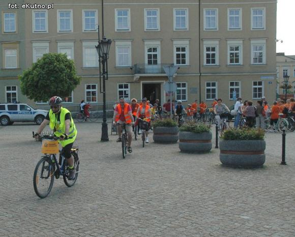 Pod patronatem eKutno.pl: Lokomotywa Tuwima rządzi