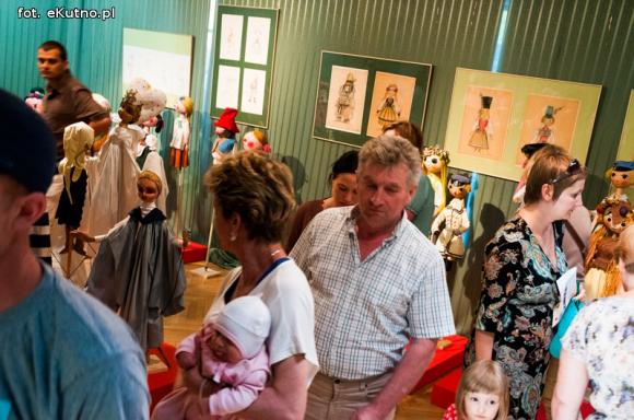 Lalki królowały podczas Nocy w Muzeum w Kutnie