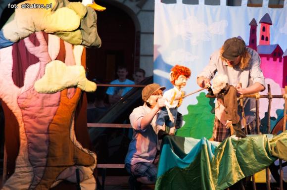 Lalki królowały podczas Nocy w Muzeum w Kutnie