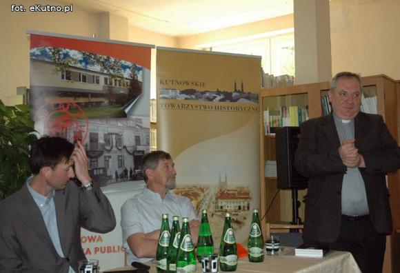 Niezłomny patriota. Wyznanie esbeka - Ksiądz Lipski jest wierny i mnie nie zdradzi