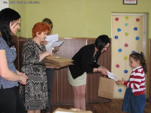 Lokomotywa z wierszami Tuwima dojechała do Krośniewic