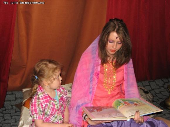 Kawa, listy, wypiekanie pity i Szeherezada. Noc w krośniewickim Muzeum