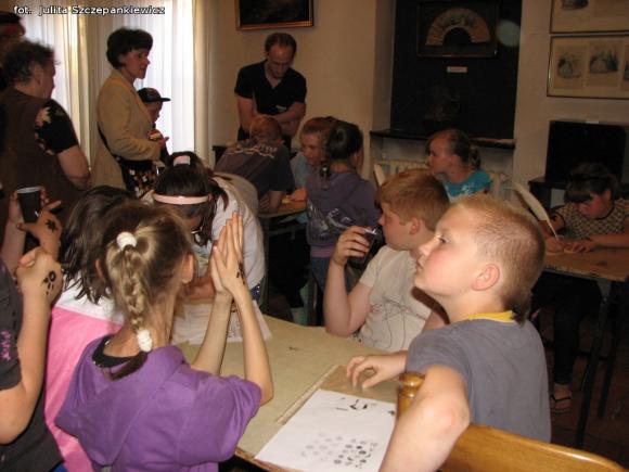 Kawa, listy, wypiekanie pity i Szeherezada. Noc w krośniewickim Muzeum